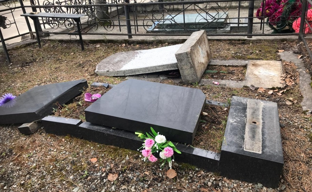 Демонтаж памятников