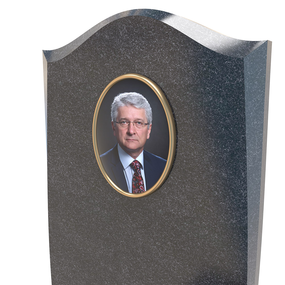 Медальон из металлокерамики